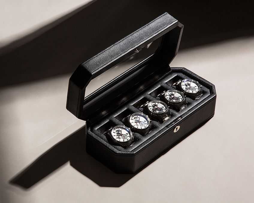 watch boxesWolf Heritage Windsor 5 Piece Watch Box Black/Grey 4583029Introducing the Wolf Heritage Windsor 5 Piece Watch Box in Black/Grey (Model 4583029) – a sleek and functional accessory meticulously crafted to showcase and organiz