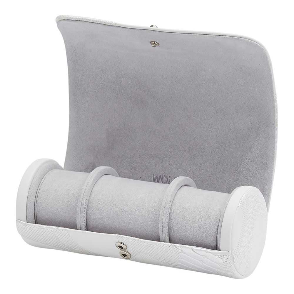 Watch RollWolf Memento Mori Triple Watch Roll White 493401The Wolf Memento Mori Triple Watch Roll White 493401 is a stylish and practical accessory for travelers who want to protect their timepieces and smaller valuables in