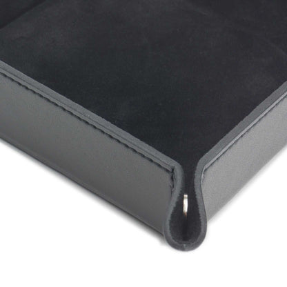 Coin TrayWolf Heritage Coin Tray Black 290002Introducing the Heritage Men's Coin Tray (Model: 290002) – a perfect blend of functionality and classic design for your everyday needs. This meticulously crafted pie